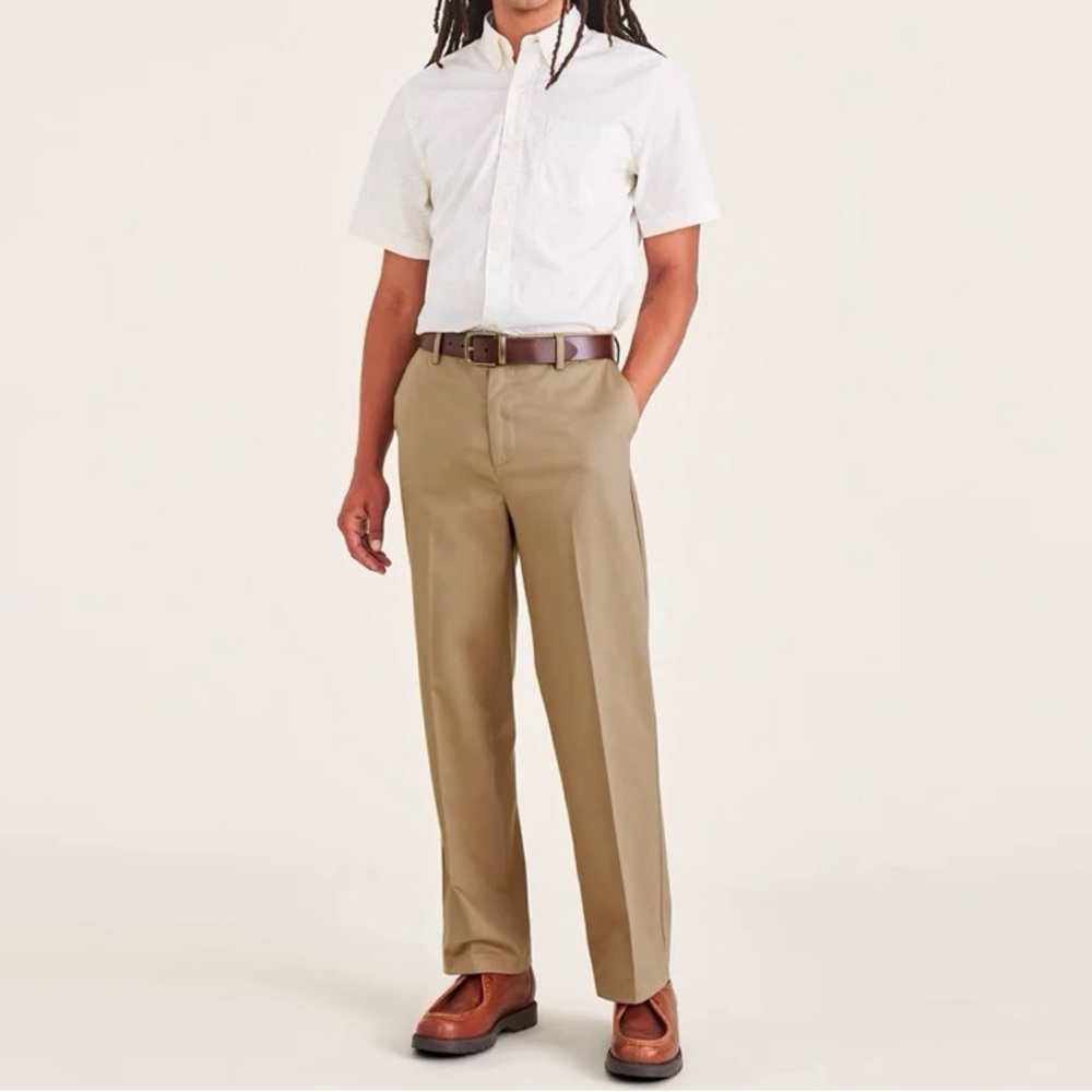 DOCKERS khakis straight leg relaxed dark tan men’s pants size 35 x 26